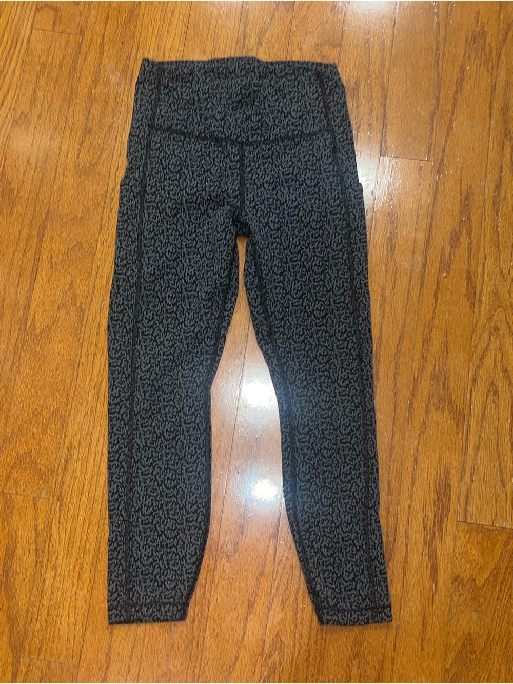 ATHLETA Ultimate Stash Pocket Textured 7/8 Tight Leggings Small Gray Black